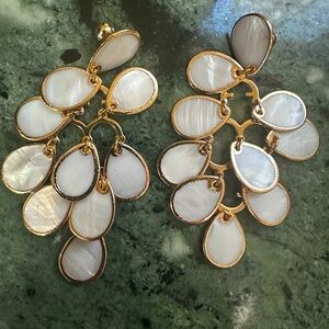 Gold and White Floral Earrings with Teardrop Design